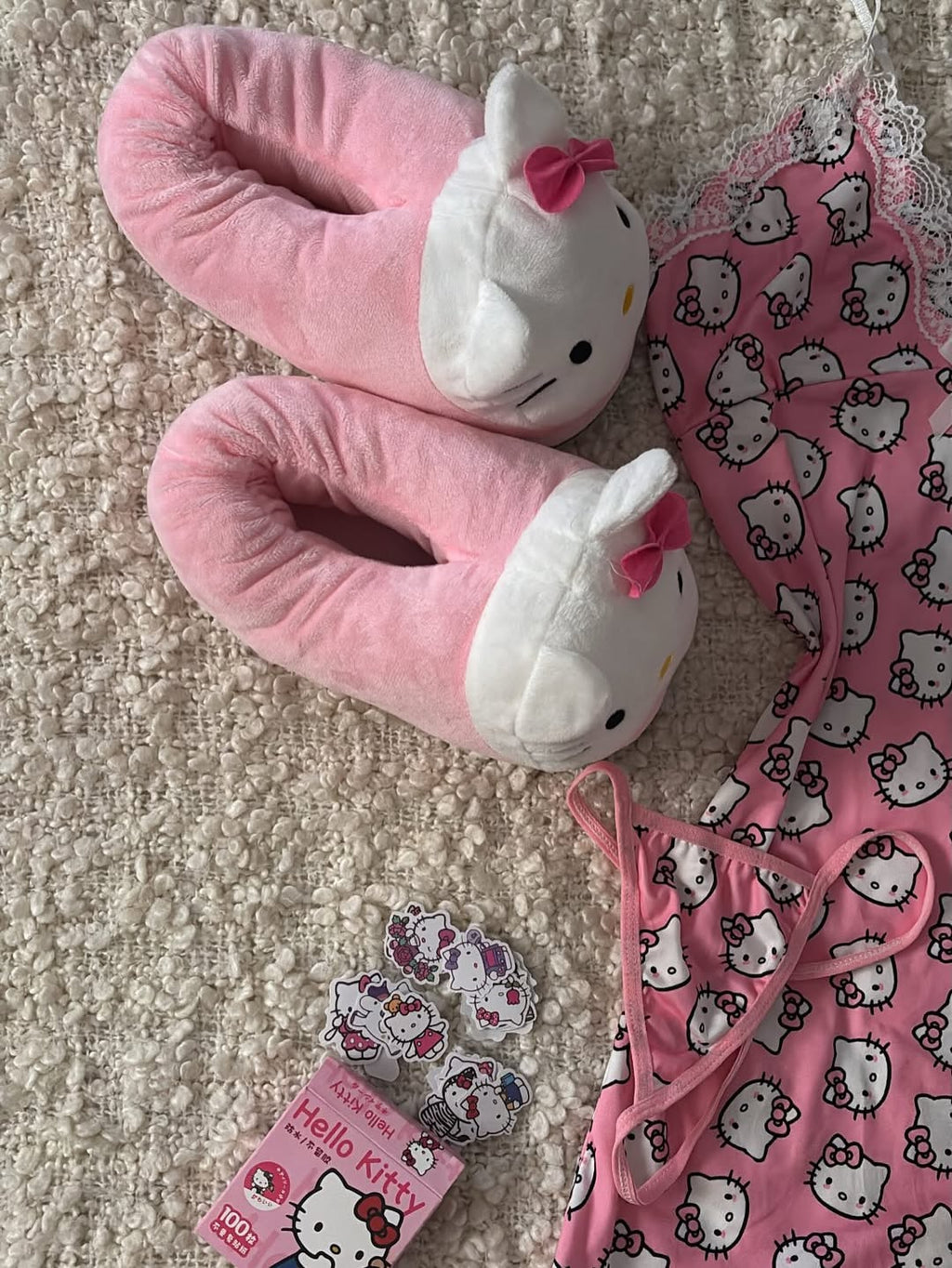 Conjunto Hello Kitty com Pantufa